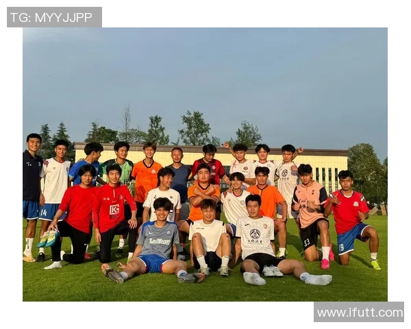 赛后分析:西安足球队与重庆足球队的战术配合与表现评估 赛后分析:西安足球队与重庆足球队的战术配合与表现评估