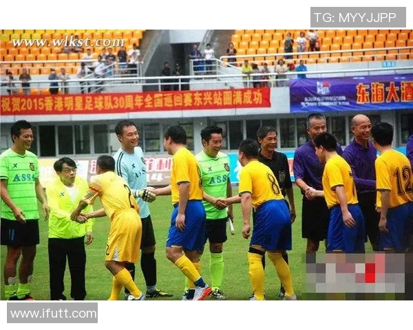 足球明星精彩瞬间合拍视频全集分享让你领略球场魅力与友谊的完美结合 足球明星精彩瞬间合拍视频全集分享让你领略球场魅力与友谊的完美结合